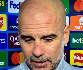 瓜帅头部又现抓痕！率队夺第五座联赛杯引球迷担忧