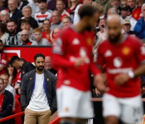 脸都打肿！滕哈格6000万苦追德容数月，一句话被彻底沉默