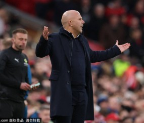 比赛日：利物浦7轮6负遭保级队暴打 40岁C罗惊天倒钩